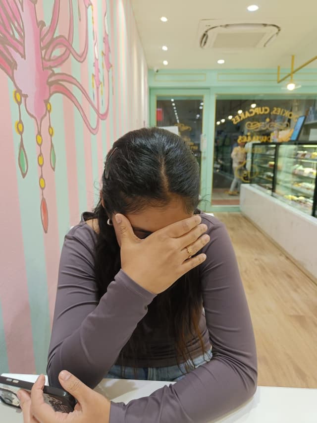 always hitting that frank ocean pose. hahaha.